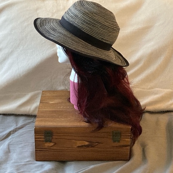 Full Outfit - Dress and Hat - Picture 11 of 15